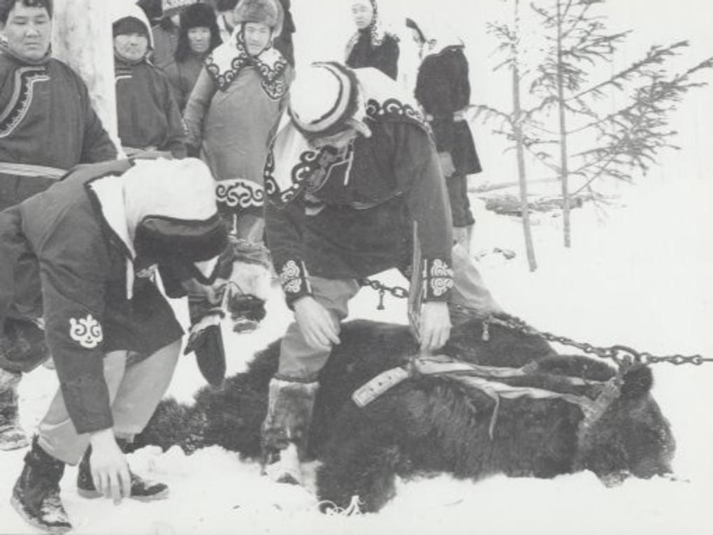 Медвежий праздник. Сахалинский областной краеведческий музей, Южно-Сахалинск