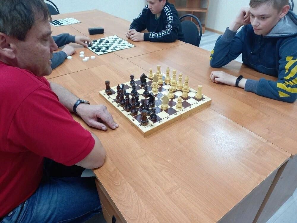 Шахматный турнир ход конем