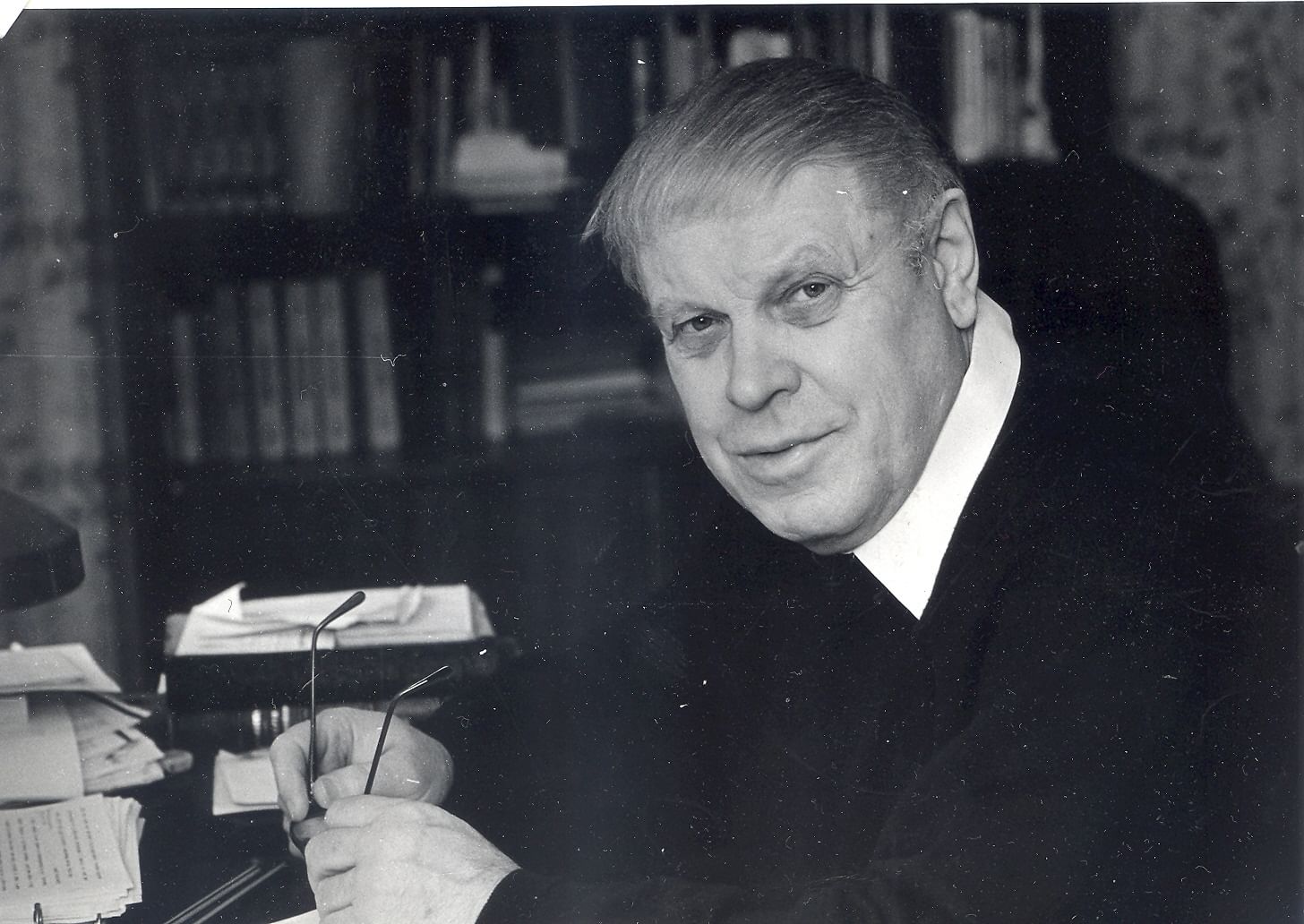 солоухин владимир алексеевич. солоухин поэт. солоухин владимир алексеевич. солоухин поэт. владимир солоухин портрет.