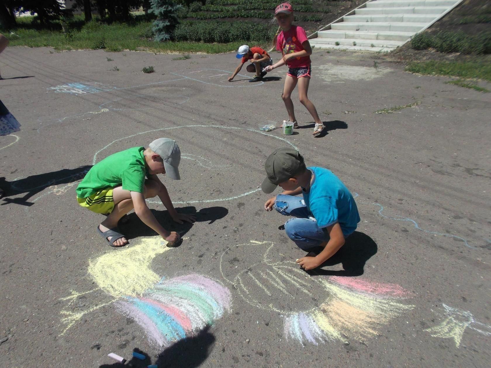 Фестиваль рисунка на асфальте