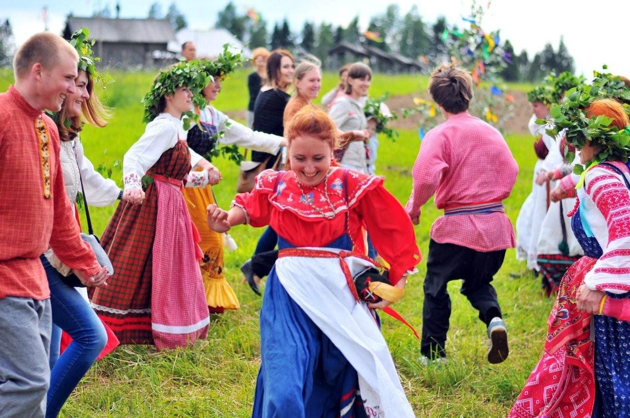 Праздник особый. Народные гуляния летом. Народные обрядовые праздники. Русские летние праздники. Русские гуляния летом.