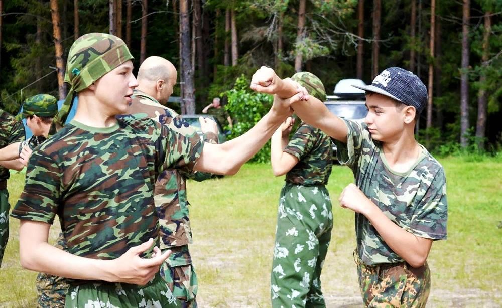 Военно патриотический. Лагерь военно патриотического воспитания Патриот. Военно-патриотический лагерь 