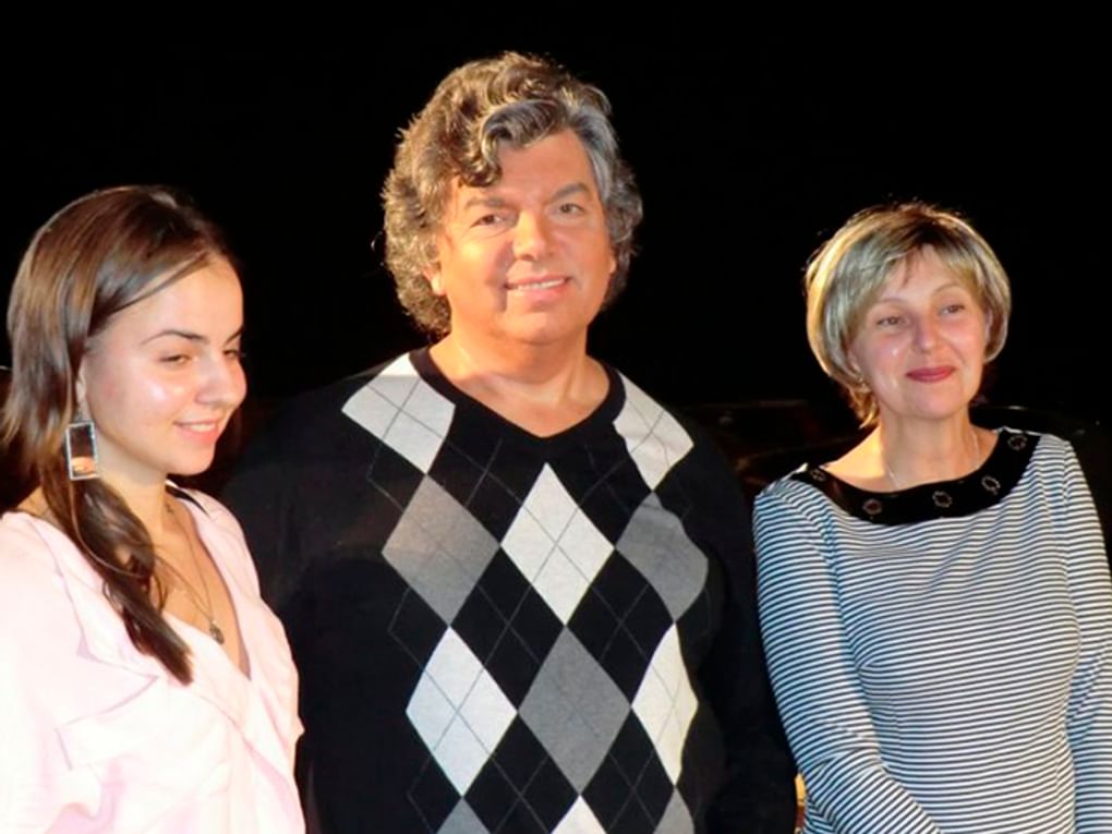 Сергей Захаров с супругой Аллой и дочерью Натальей. Фотография: biographe.ru