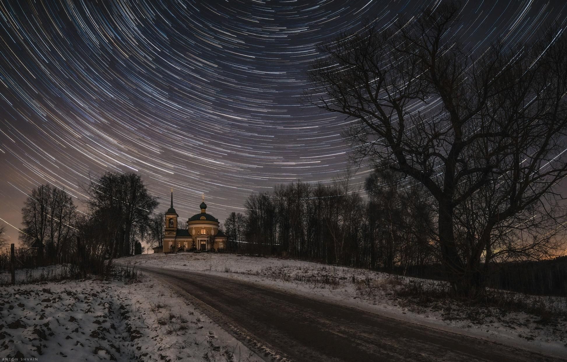 Вечером 15. Ночной пейзаж война. Звездные треки Церковь. Фото в плохую погоду идеи ночь пейзаж.