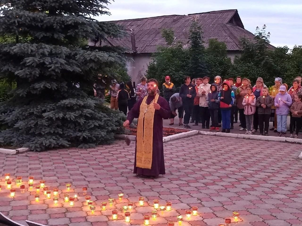 Свечи в день памяти и скорби