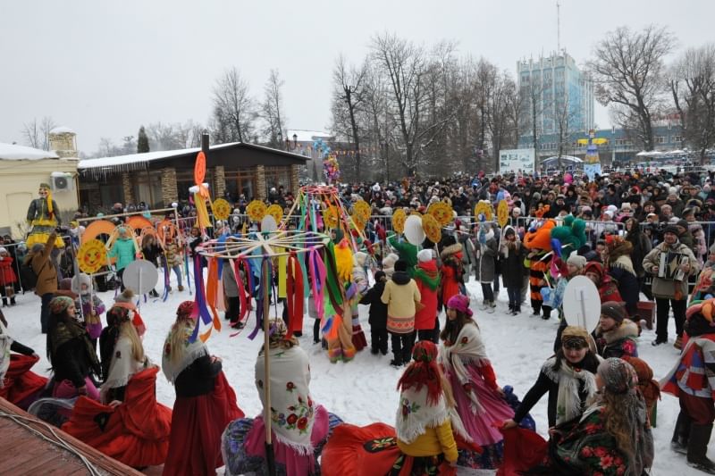 Старинный весенний праздник народов твоего края фото. Весенние праздничные гуляния. Фотография зимнего праздника по старинному. Зимний праздник по старинному календарю. Весенние праздники по старинномому календарю.