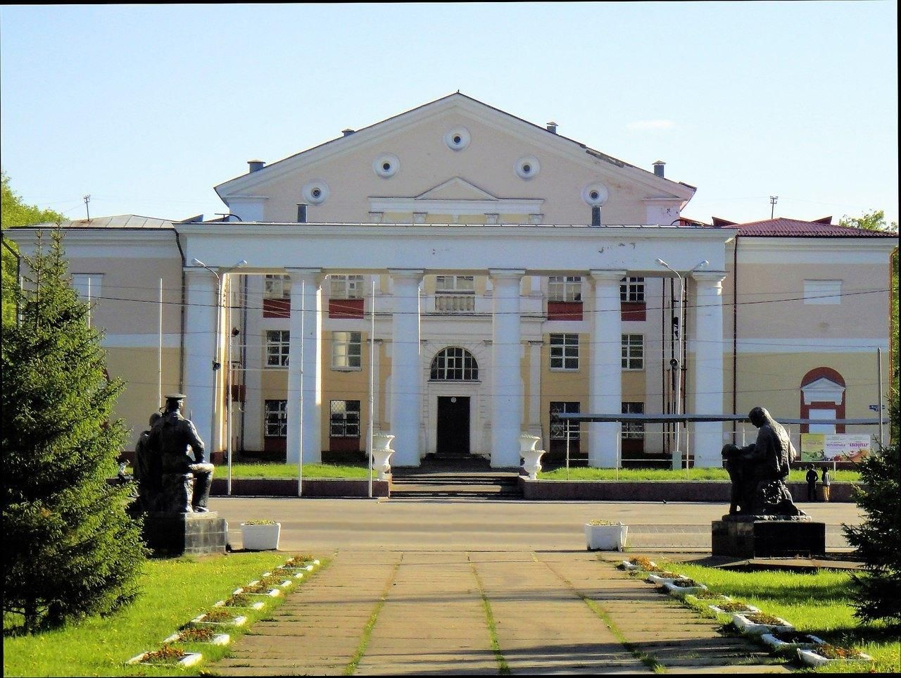 Новодвинск фото. Дворец культуры Новодвинск. Посёлок Первомайский Новодвинск. Площадь Новодвинска.