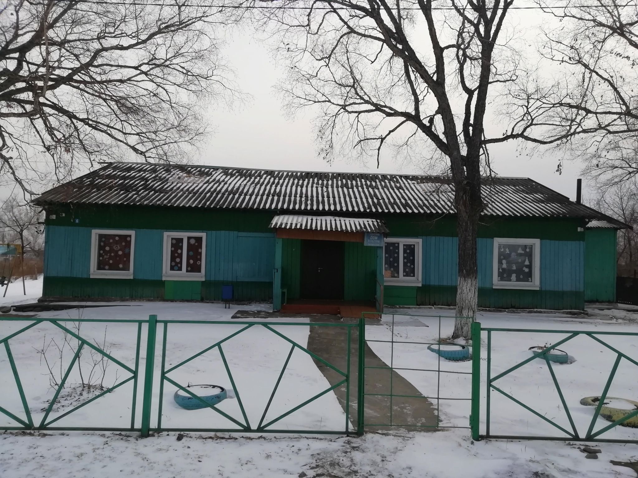 Квартира село октябрьское. Село Октябрьское. Аламединский район село Октябрьское. Село Октябрьское Владикавказ.