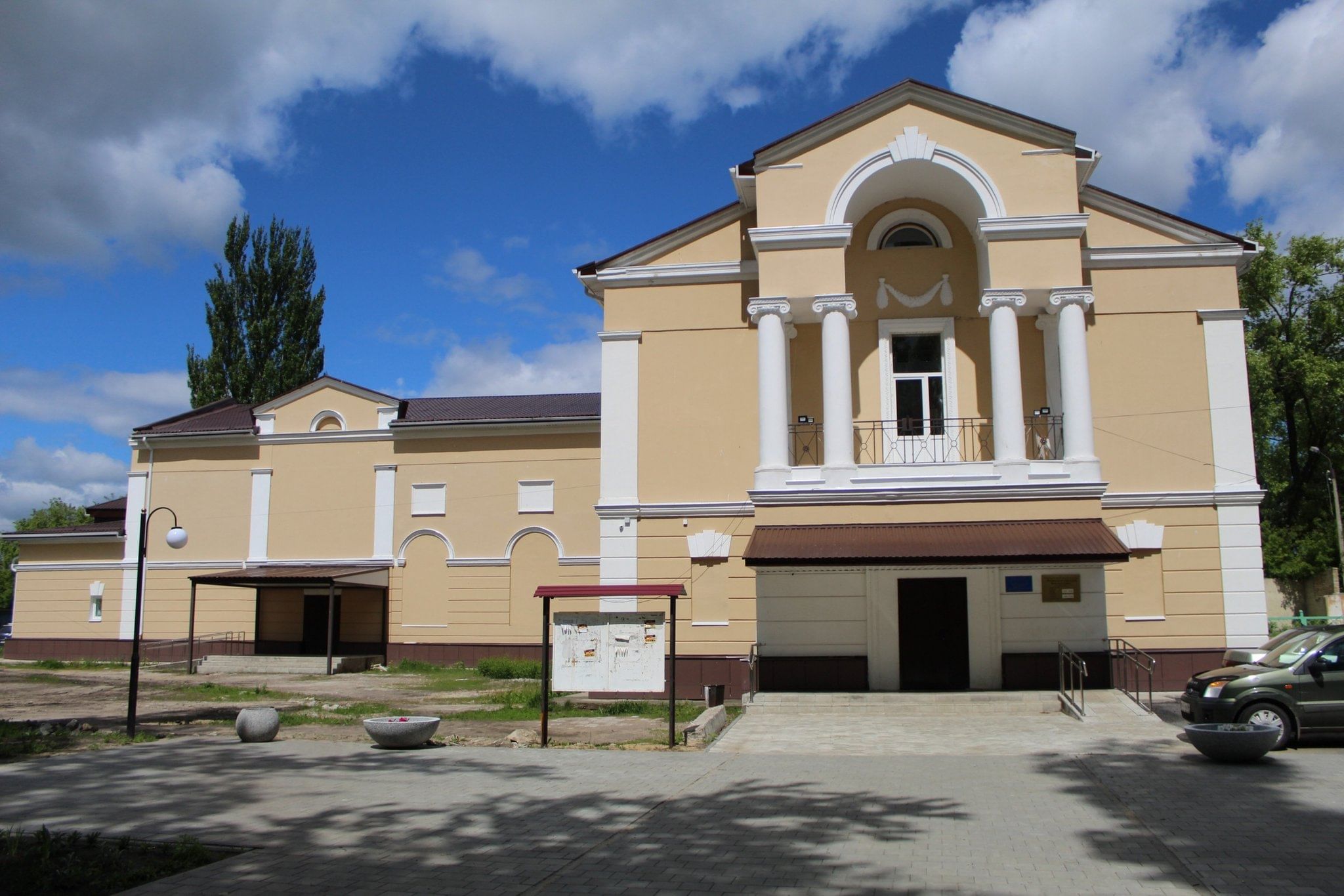 Латненский городской дом культуры. Подробная информация: расписание, фото,  адрес и т. д. на официальном сайте Культура.РФ