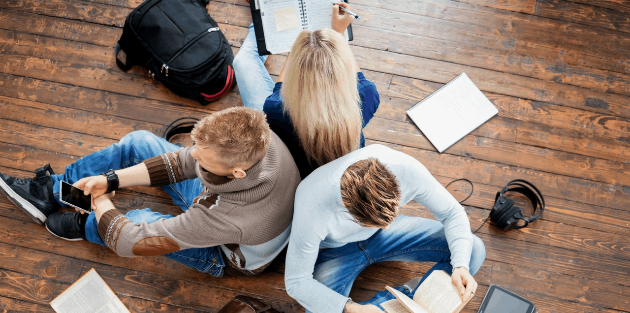 Жертва тренингов. Работа для подростков из дома. Выбор профессии: тренинг для подростков книга. Поиск работы. Работа для подростков у себя дома.