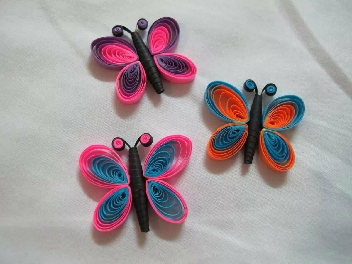 Для изготовления бабочки квиллинг из бумаги приготовим: