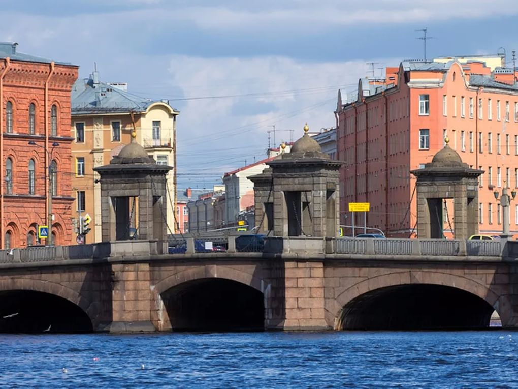 Старо-Калинкин мост на реке Фонтанке, Санкт-Петербург. Фотография: Александр Тарасенков / фотобанк «Лори»