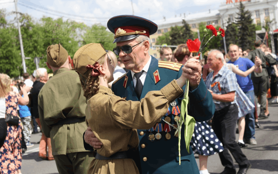 Вальс победы фотографии