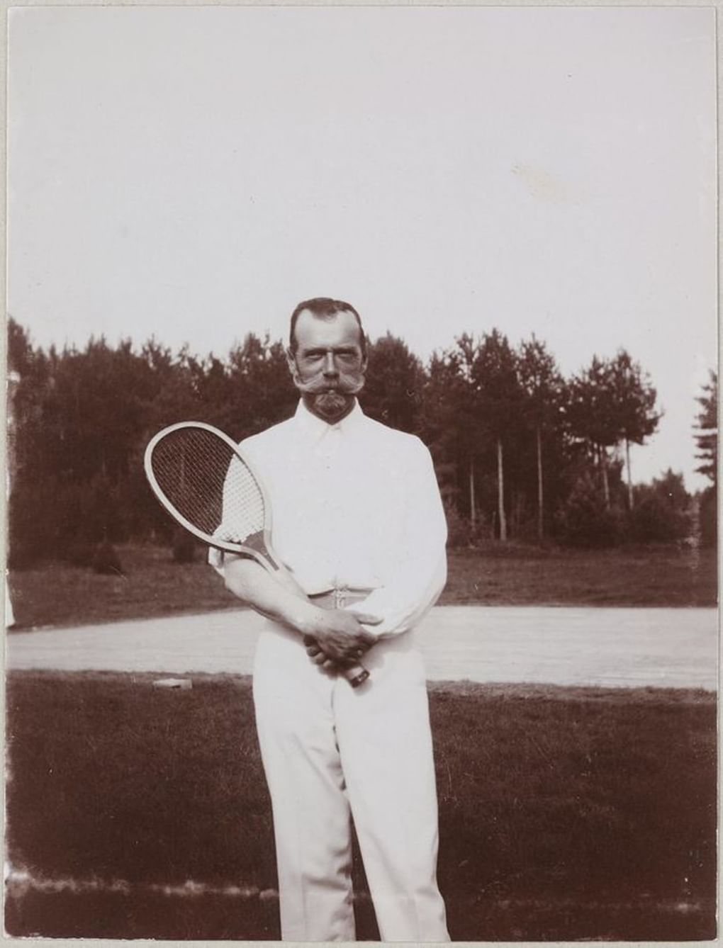 Император Николай II на теннисном корте. 1912