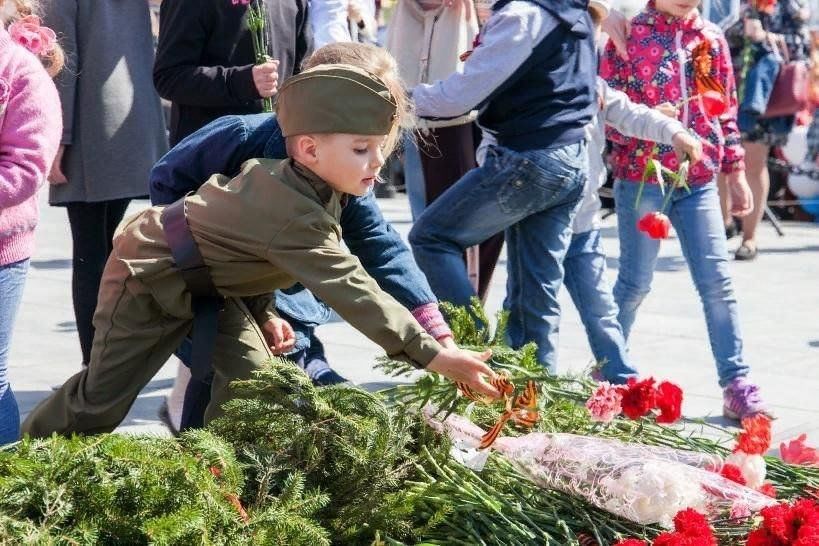 9 мая рисунок митинг