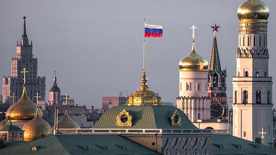 Флаг над москвой. Главный картинка.