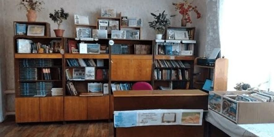 Основное изображение для учреждения Нижнеольшанская сельская библиотека