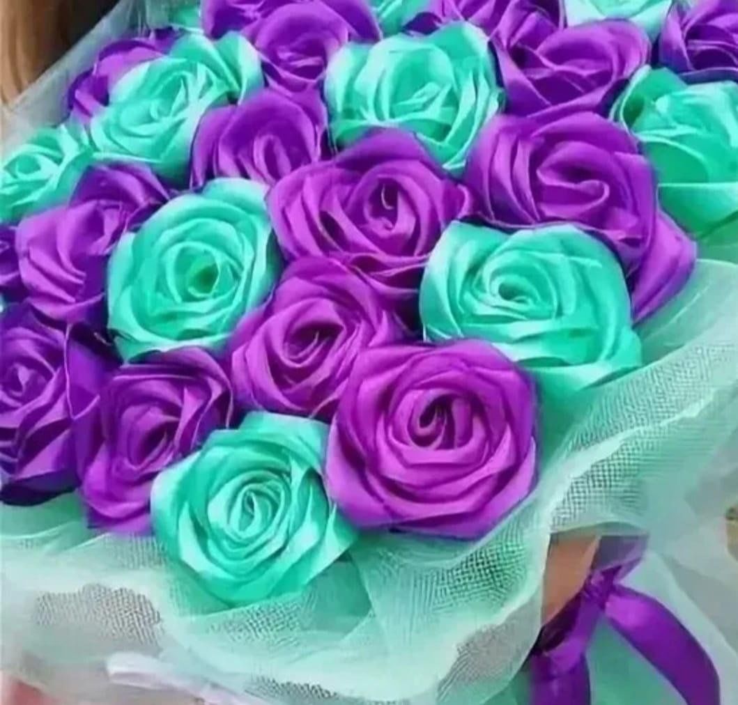 Как сделать букет из атласных лент своими руками