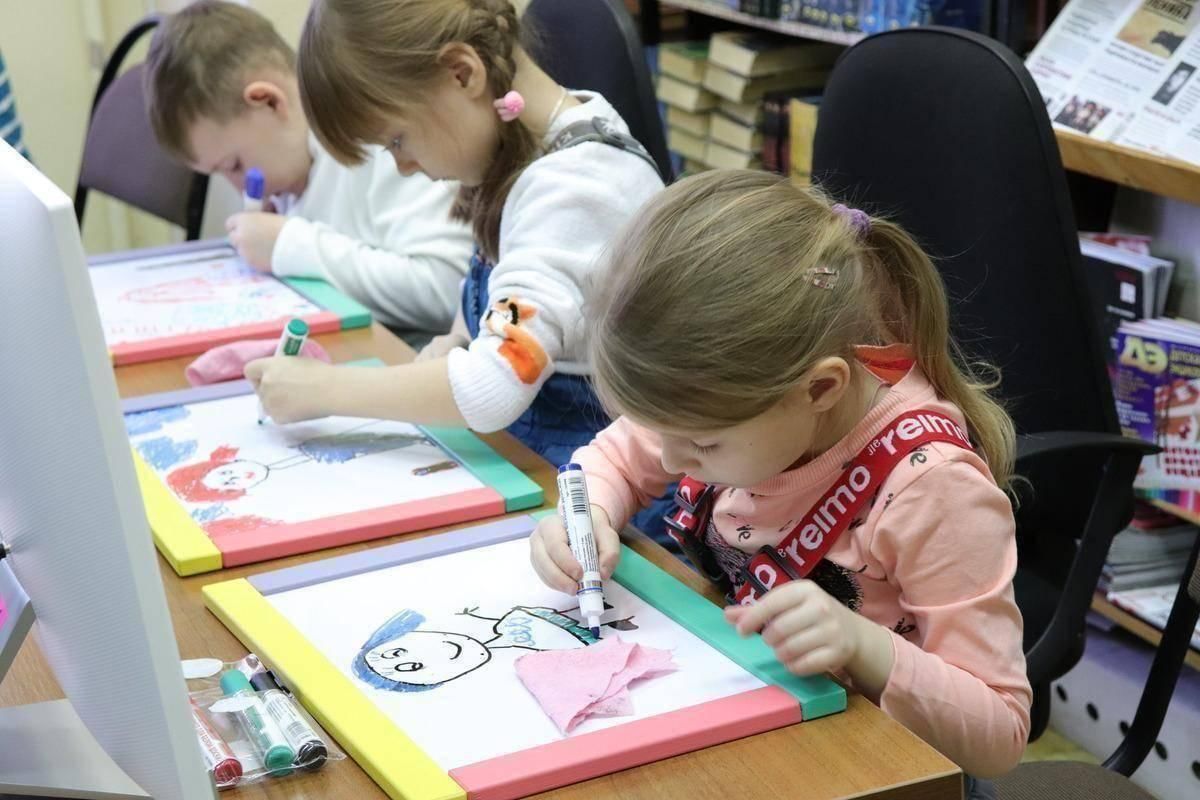 Детское литературное творчество. Занятия литературным творчеством. Занятия для детей. Сентябрь творчество детей. Занятия в выходные с детьми.