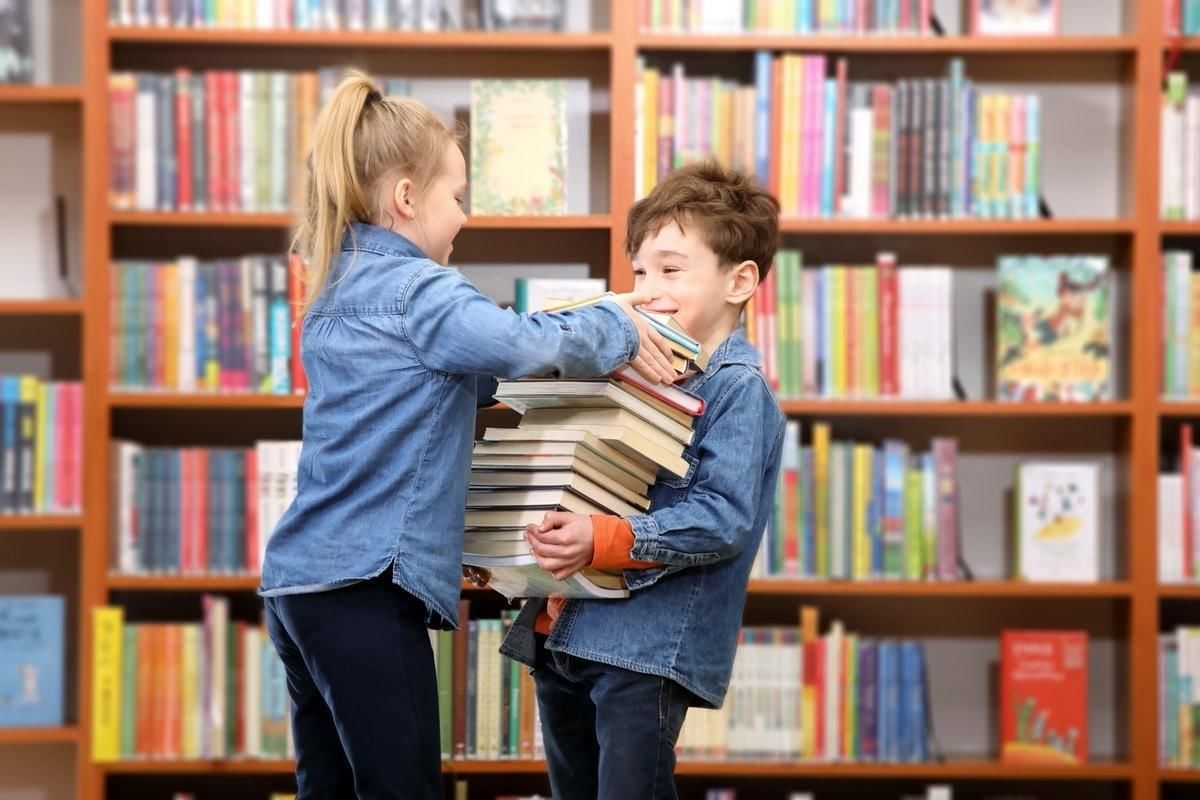 Малыши В Библиотеке