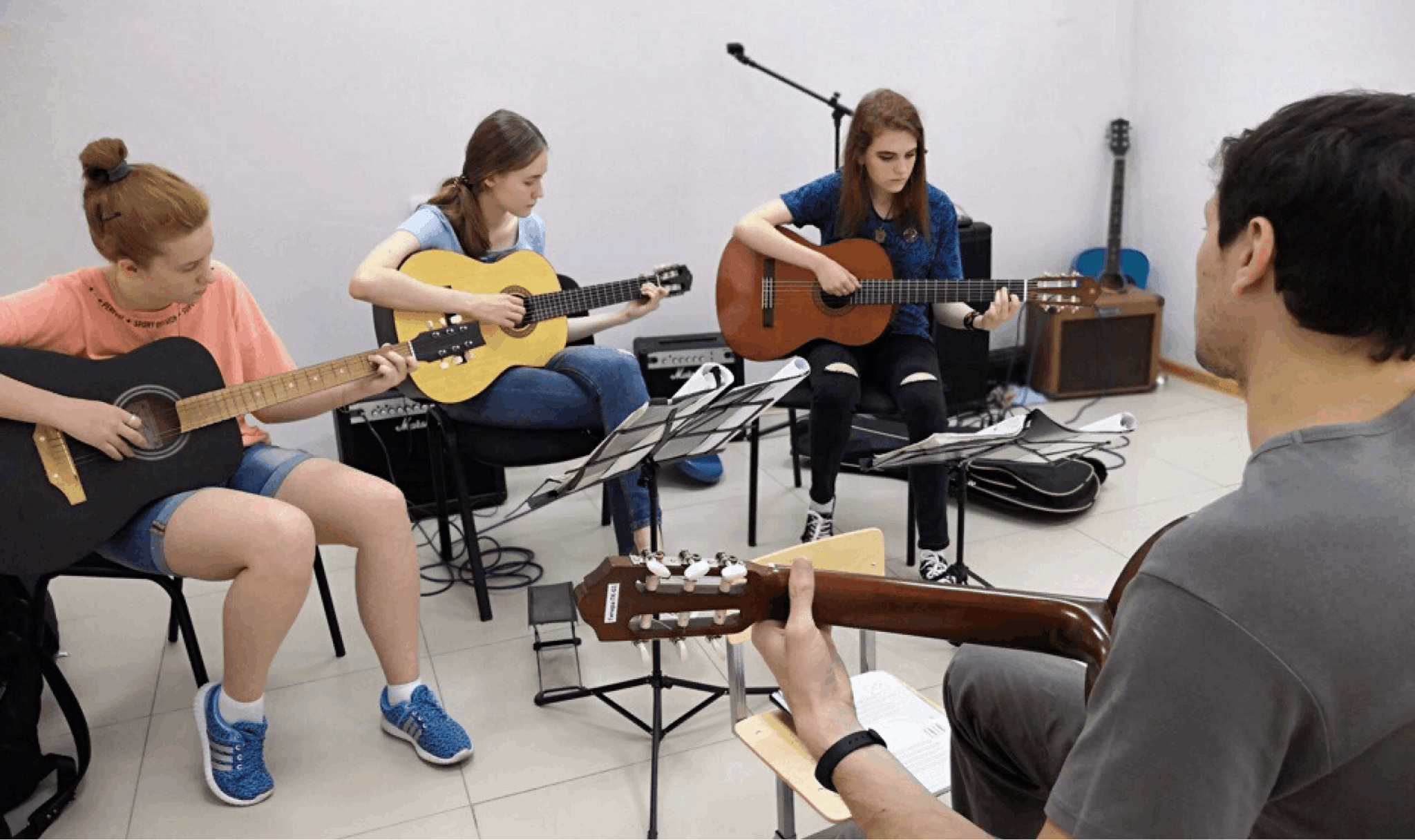 Уроки гитары школа