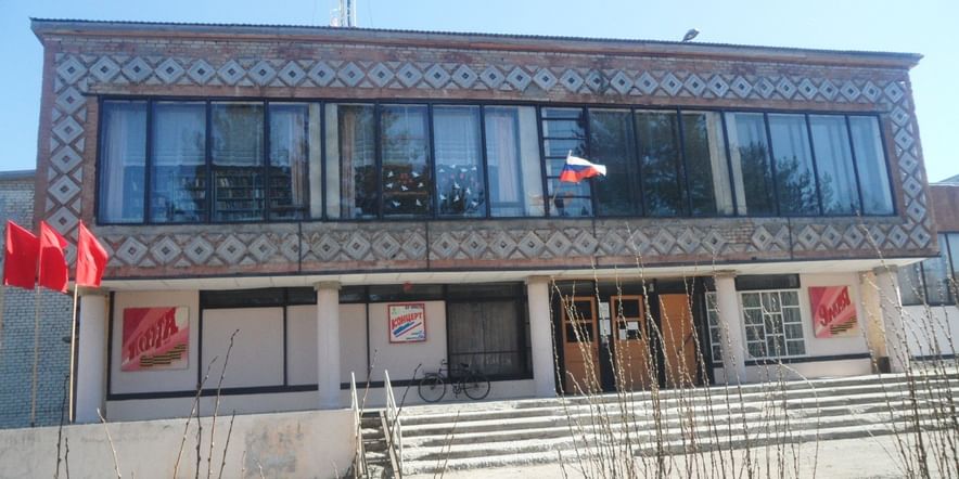Основное изображение для учреждения Светлополянская городская библиотека