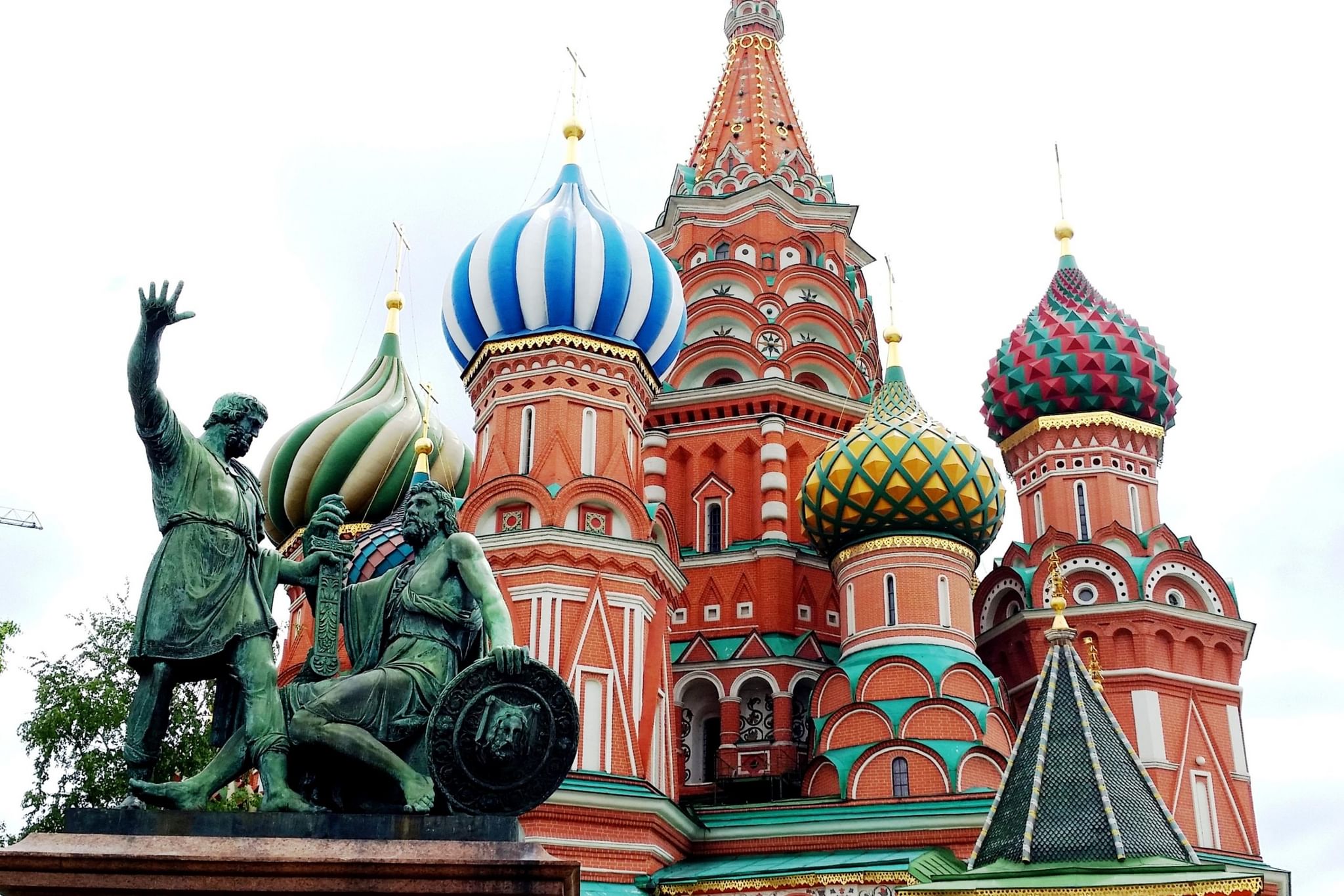 минин и пожарский в москве