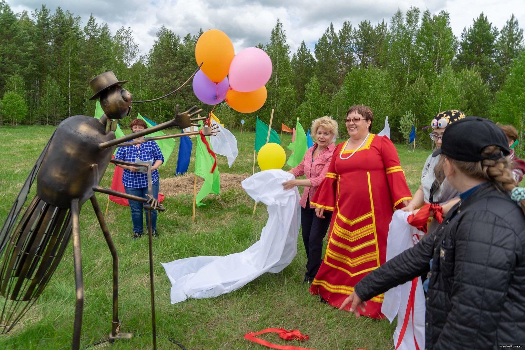 день комара