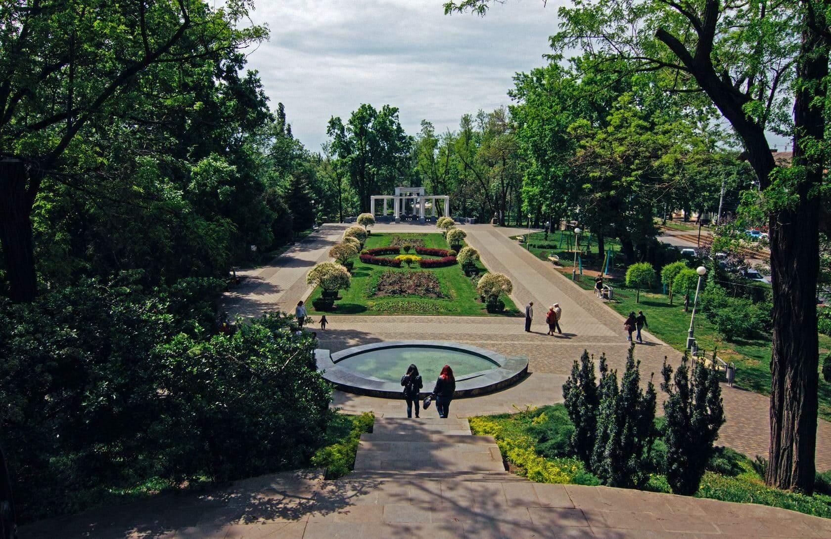 Городской парк краснодар фото Парк "Городской сад" - Краснодар, ул. Постовая, д. 34. Подробная информация о па