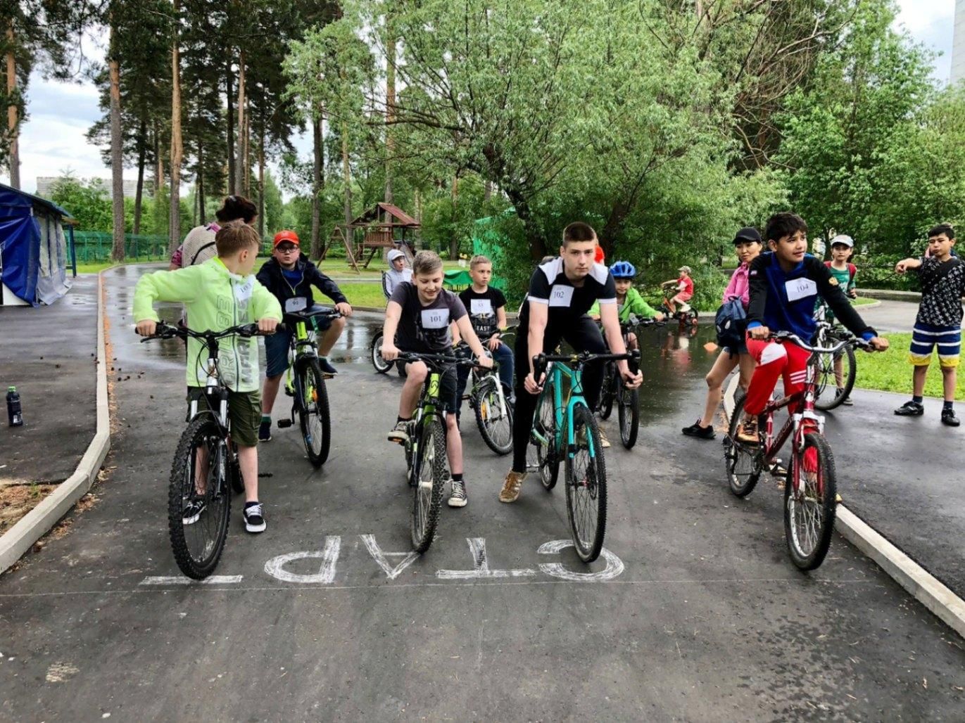 Вело программы. Всемирный день велосипеда 3 июня. Ребята на велосипедах Кубань. Велосипед сегодня. Школьное озеро Москва