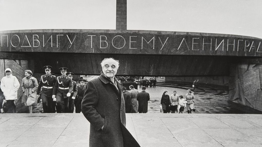 В.К. Голубовский. Скульптор Михаил Аникушин. Санкт-Петербург, 1990-е.Государственный музейно-выставочный центр РОСФОТО, Санкт-Петербург