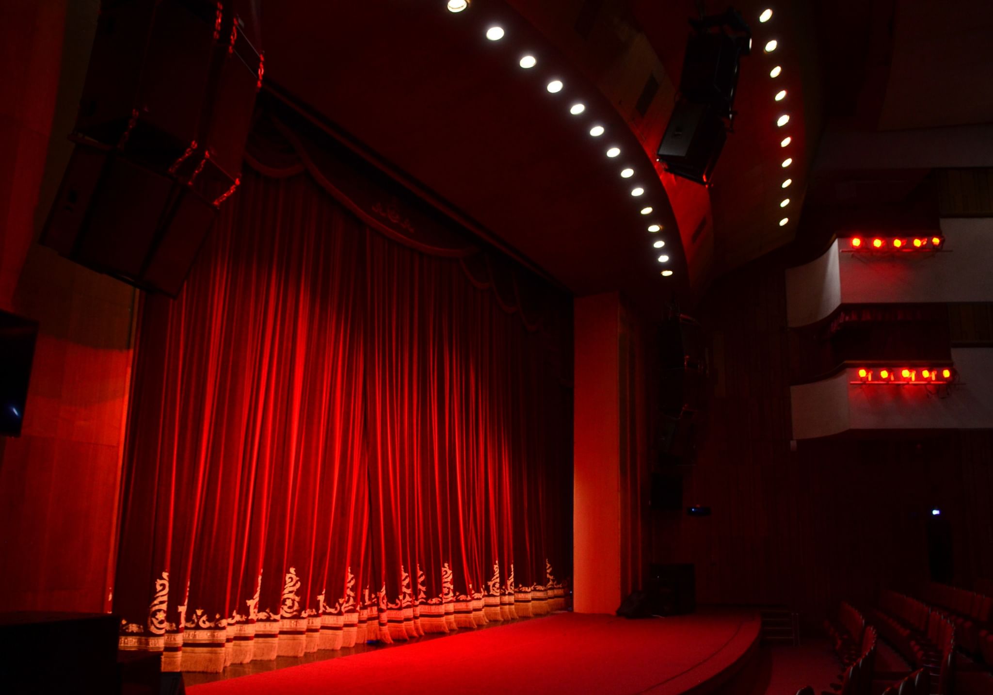 Государственный театр крым