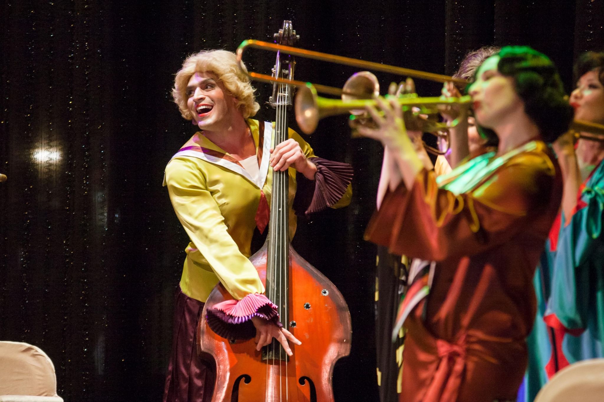 чикаго all that jazz. спектакль джаз мороз симферополь. джаз для настоящих леди краснодар. спектакль j. премьера краснодар джаз для настоящих леди.