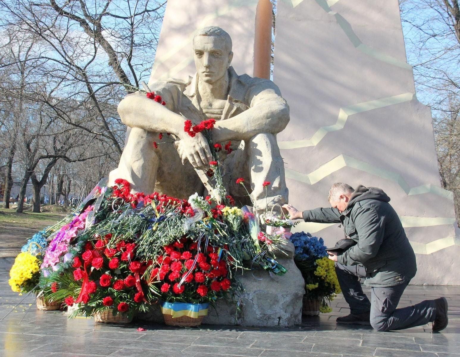 Памяти воинов афганцев. День воина интернационалиста. Воины афганцы. Воины-интернационалисты фото.