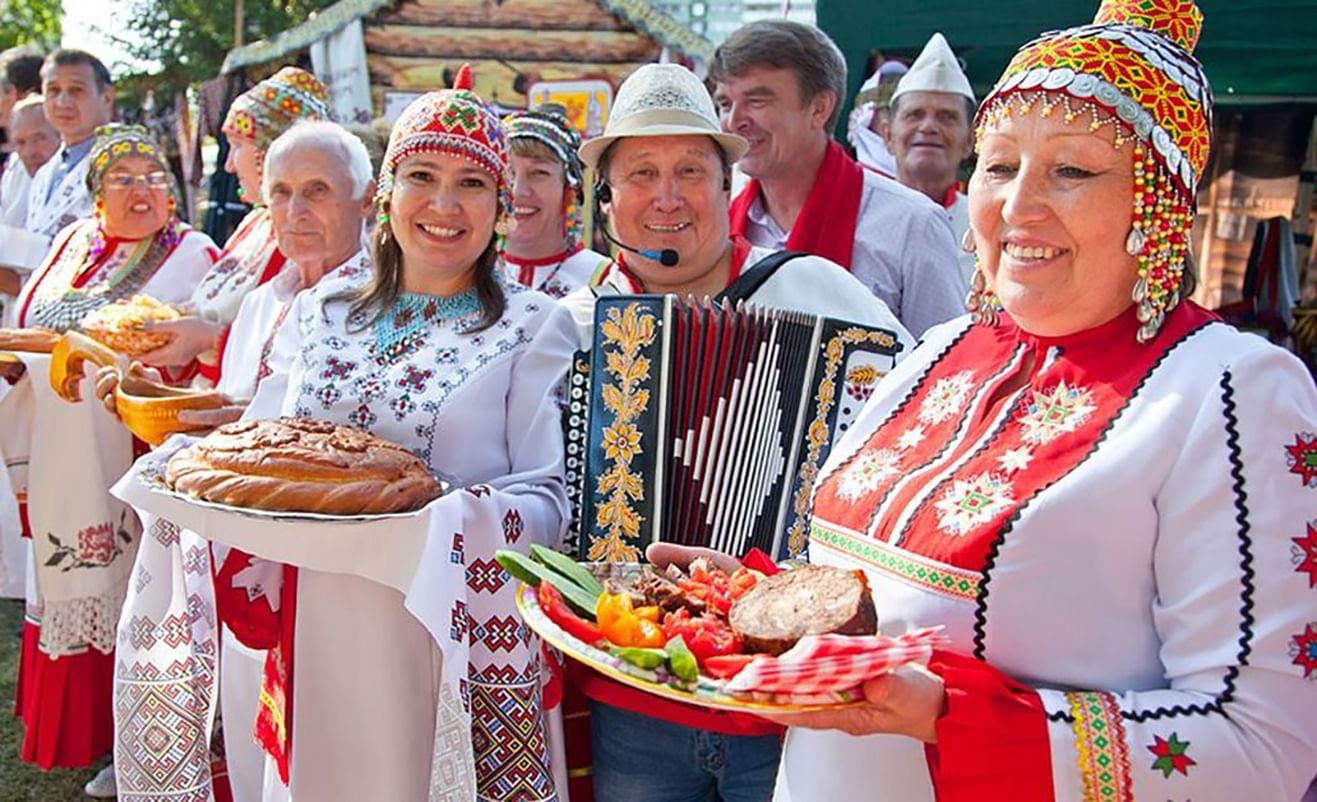 Культура урала. Народы Урала Свердловской области. Праздник народов среднего Урала. Праздники народов Южного Урала. День народов среднего Урала в парке Таганская Слобода Ека