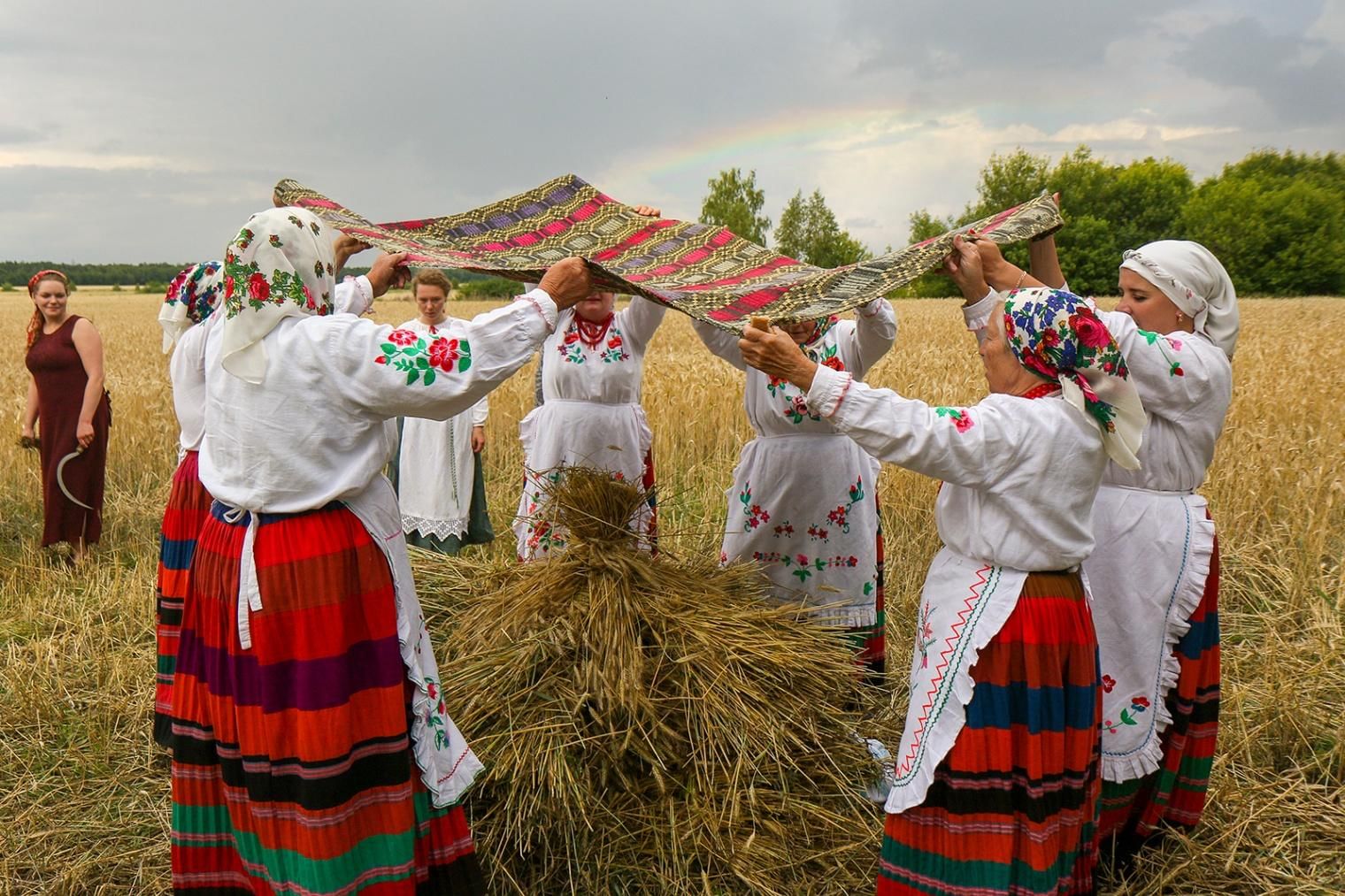Белорусская мова. Белорусские традиции рисунок. Народный праздник масленица. Белорусские национальные традиции. Масленица традиции.