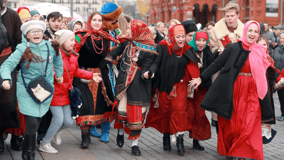 4 день праздник. Народного единства России  традиция. Традиции праздника народного единства. Традиции празднования дня народного единства. День народного единства люди.