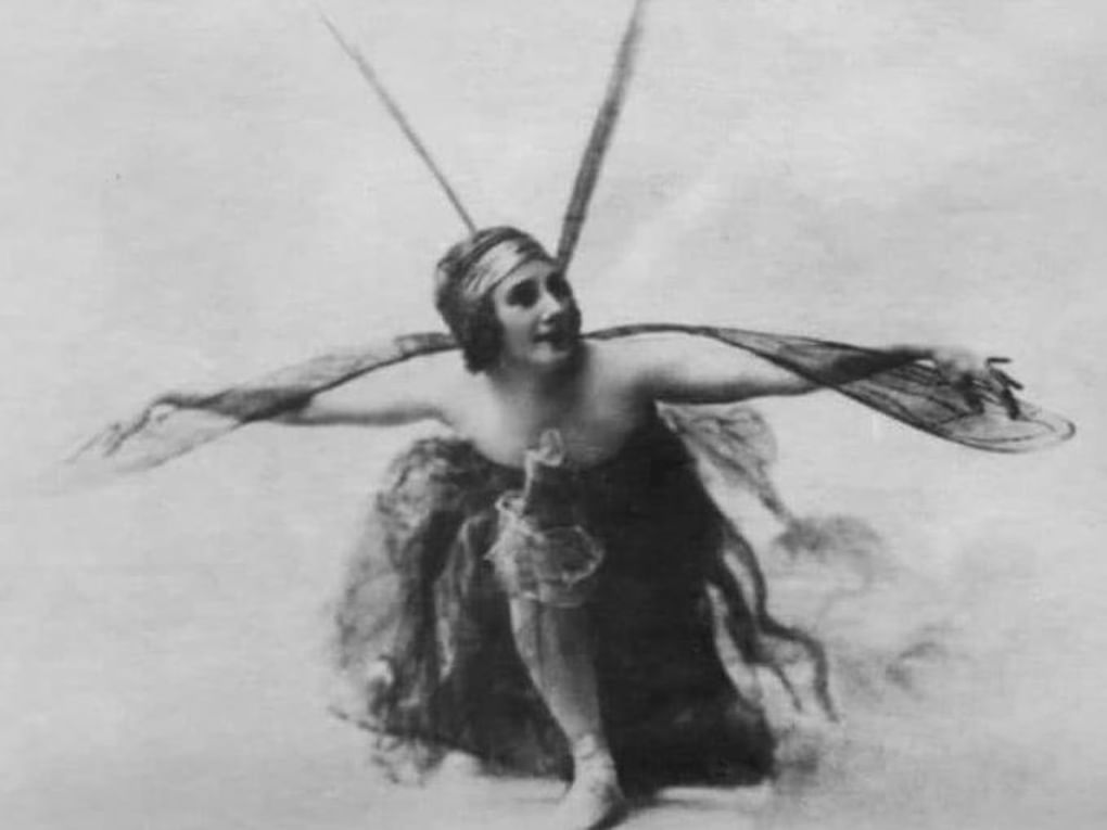 Анна Павлова в своем спектакле «Стрекоза». Фотография: Санкт-Петербургский государственный музей театрального и музыкального искусства, Санкт-Петербург