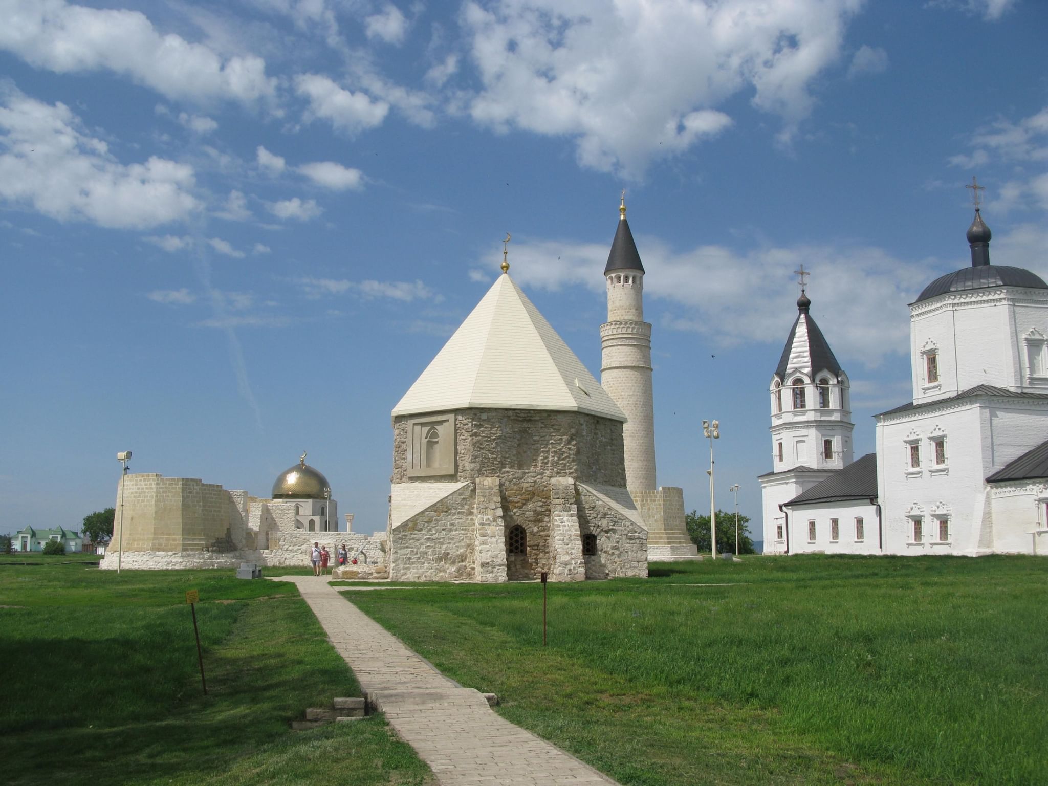 Альметьевск булгар. Булгар. Азнакаево улица Булгар 34. Азнакаево улица Булгар 14. Азнакаево Булгар 14 на карте.