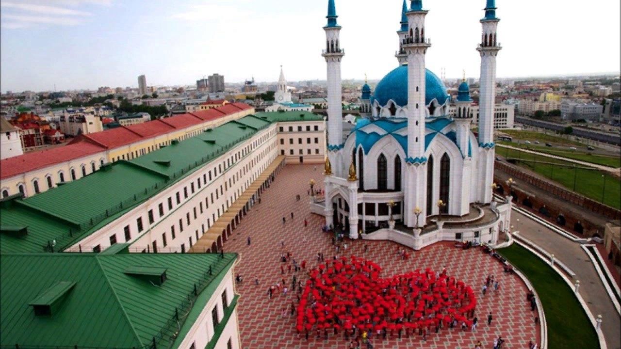 Татарстан картинки. Мечеть Муслима Казань. Казанский Кремль сердце Казани. Казань любовь кул Шариф. Татарский Кремль.