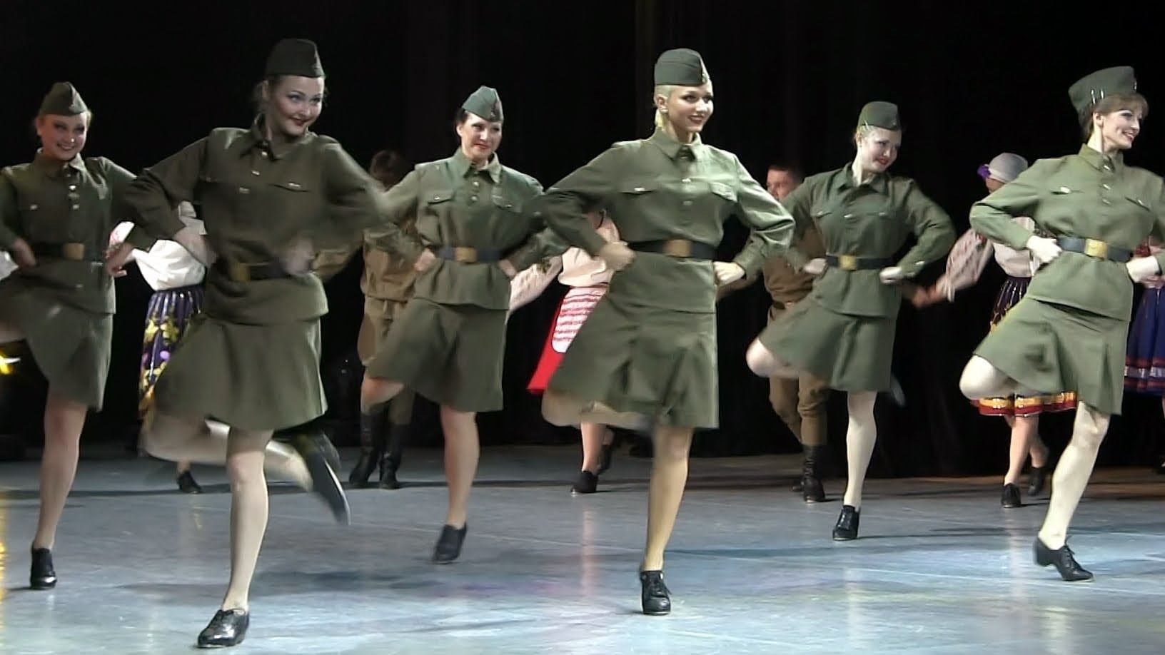Танец на 9 мая под песню встанем. Вальс Смуглянка. Военный танец - Смуглянка-Молдаванка. Смуглянка Александрова. Смуглянка-Молдаванка Тане.