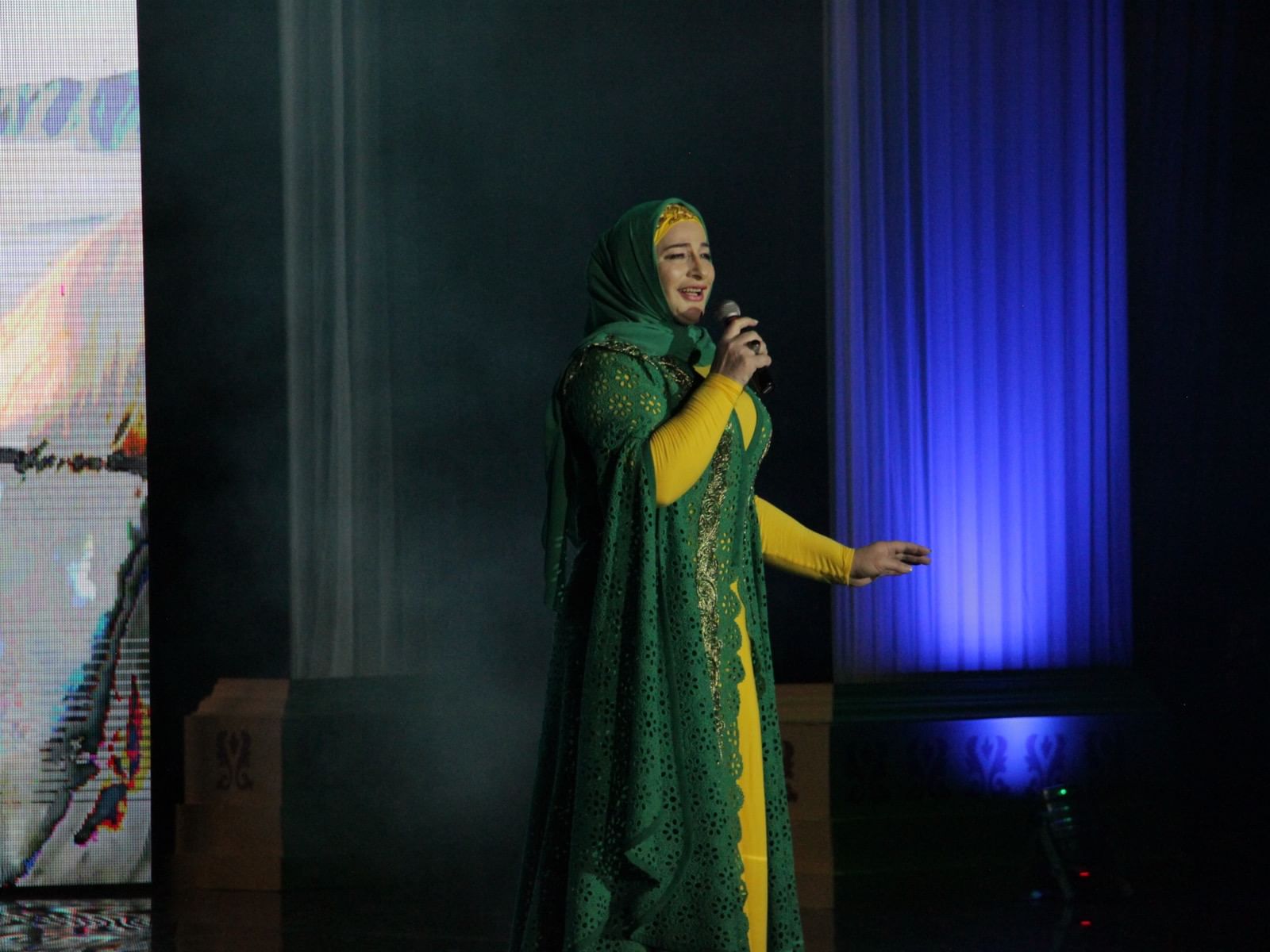 грозный 95 doni. филармония места. песня грозный. грозный дони 95 песня. кобзон в чечне.