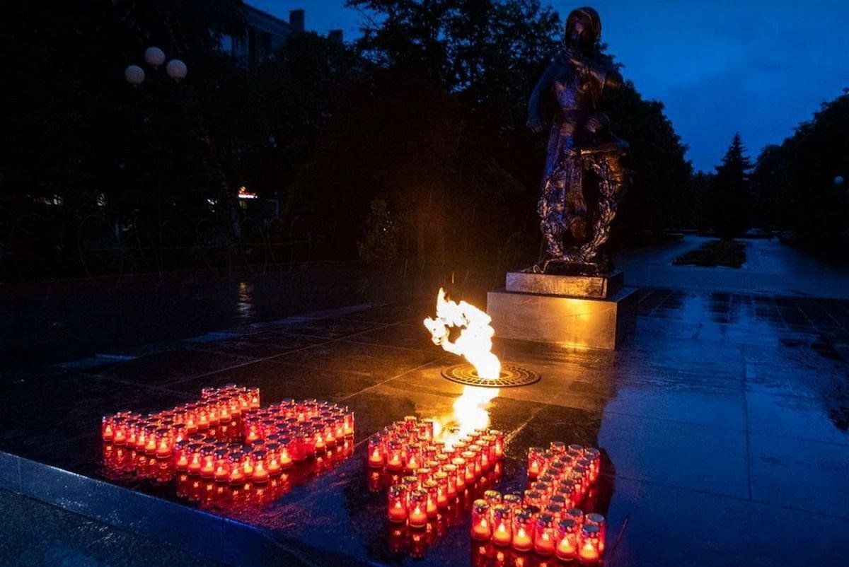 Свечи 22 июня. Свеча памяти и скорби 22 июня. Белгород свеча памяти и скорби скорби. Акция свеча памяти. Акция свеча памяти 22 июня.