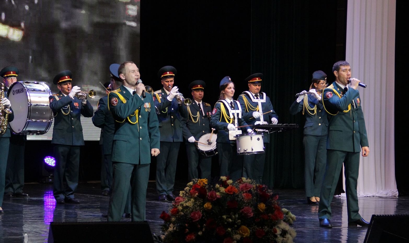 Концерт праздник. Концерт ко Дню войск национальной гвардии. Концерт к Дню войск национальной гвардии РФ. Ансамбль СКВО. Концерт ко Дню героев 2020.