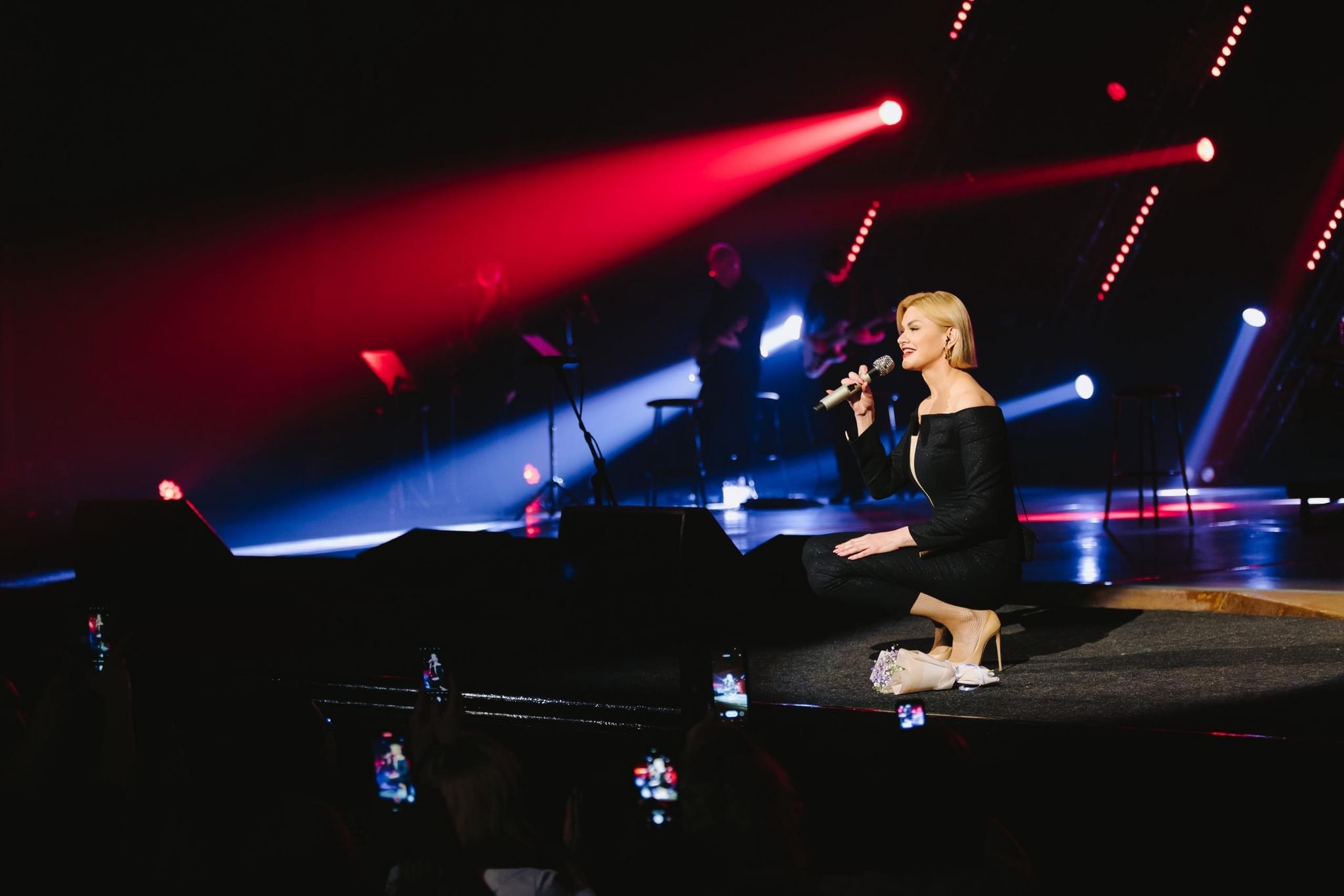 концерт памяти михаила круга 2022 в москве. концерт памяти круга. концерт круг 2022. круг ирина концерт 2021. концерт памяти михаила круга в крокус сити холл 8.