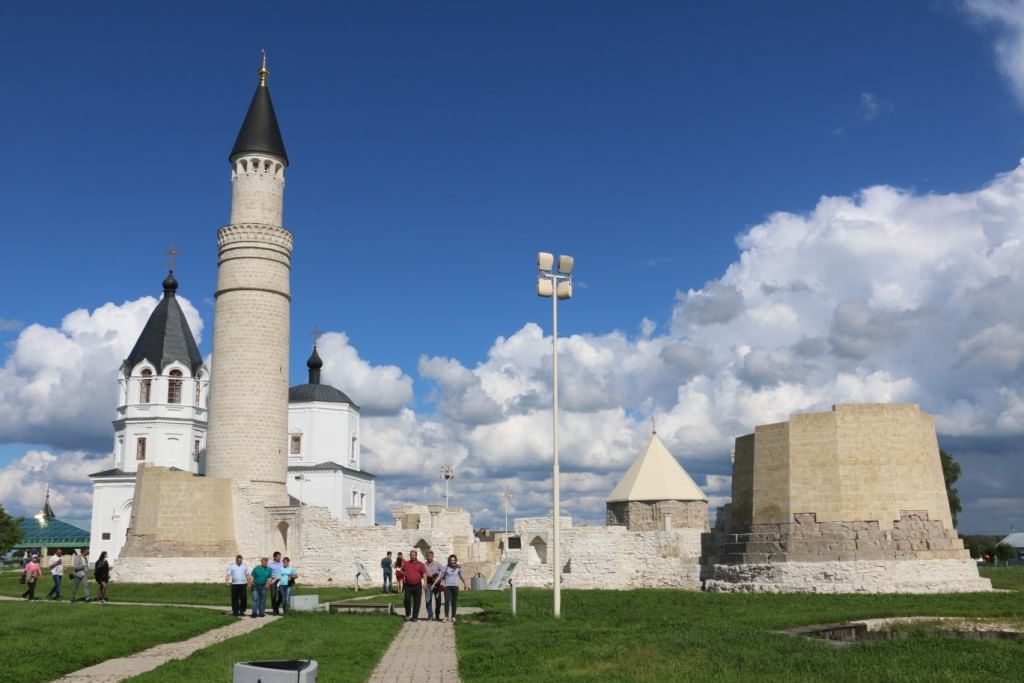 Маяк болгар. Великий Булгар. Музей заповедник Болгар. Музей заповедник Булгар Казань. Соборная мечеть Болгар.