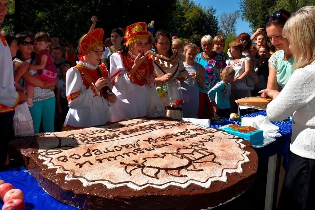 Яблочный фестиваль. Кулинарно-культурный фестиваль. Белёвский центр культуры и туризма. Фотозоны для фестивалей.