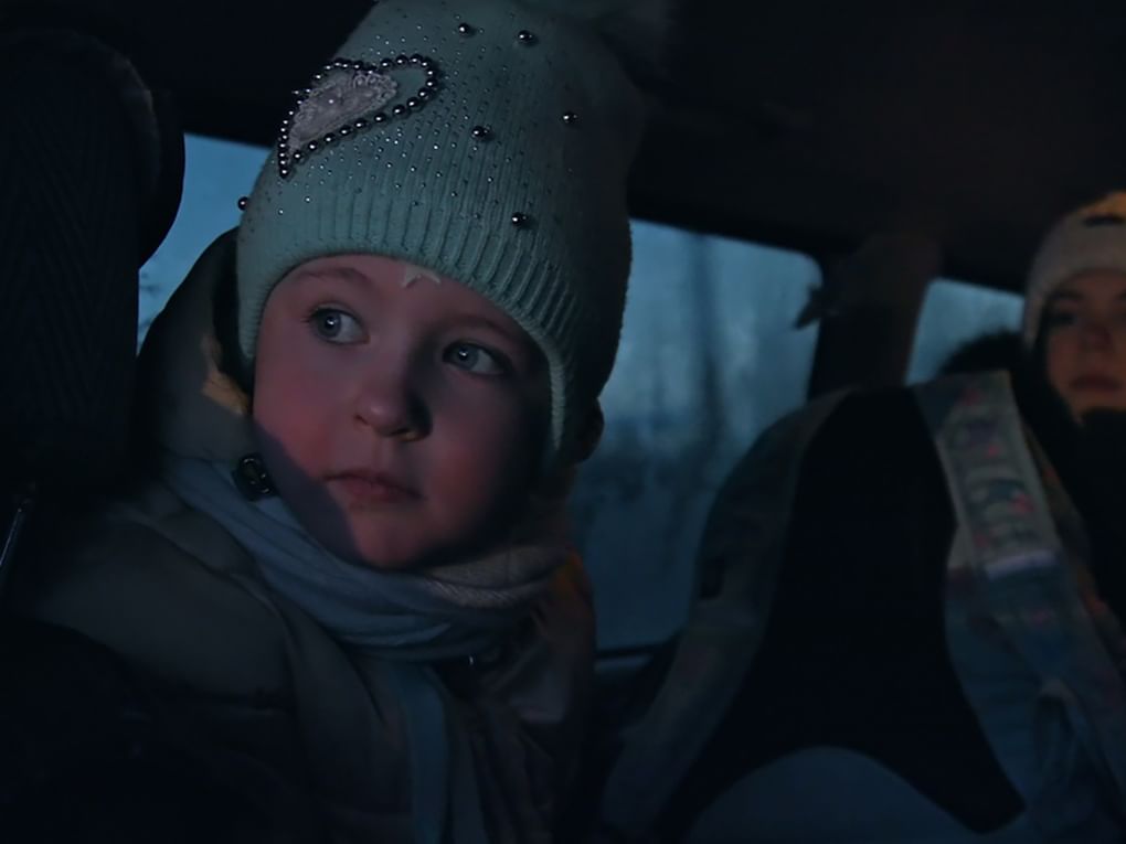 Кадр из художественного фильма Юлии Бобковой «Беглецы» (2022)
