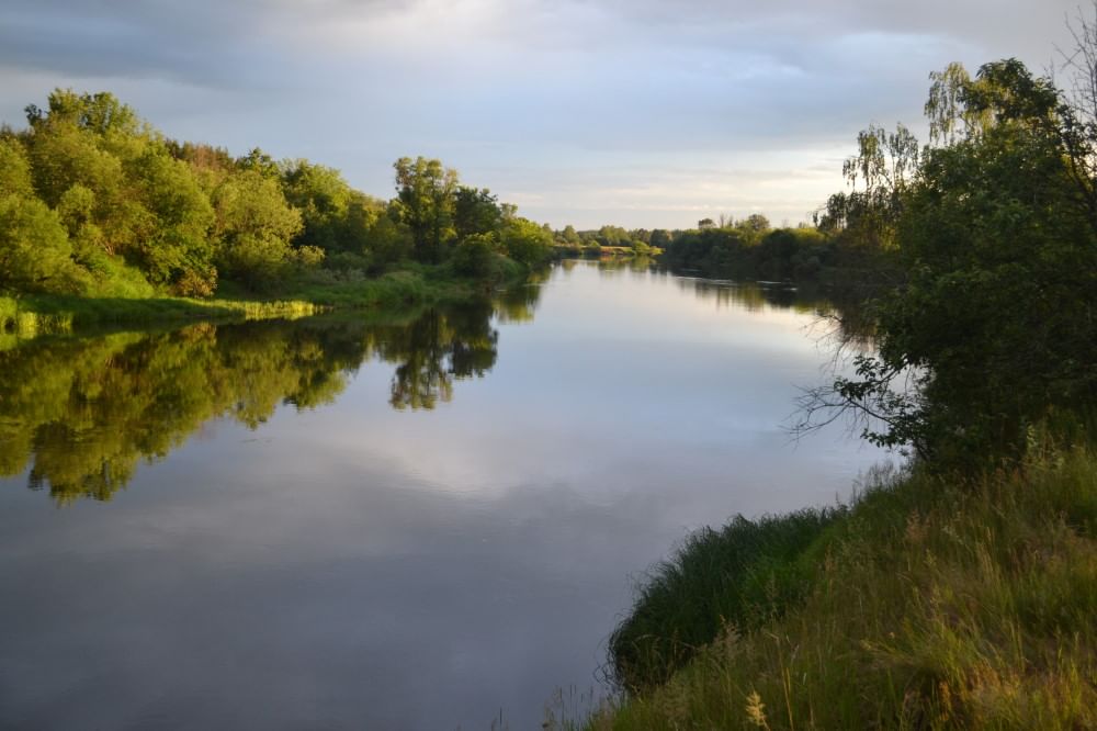 Город на берегу реки клязьма