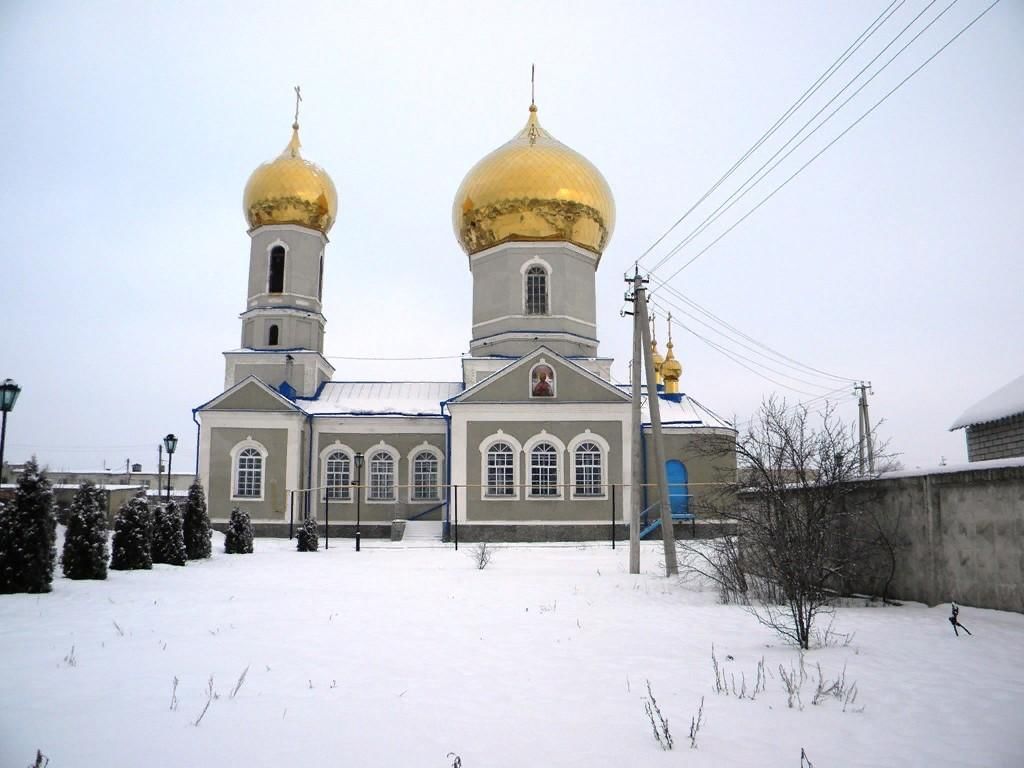 Погода чернянка белгородской. Чернянка храм Успения Пресвятой. Храм в Чернянке Белгородской области. Успенский храм Чернянка. Чернянский храм Успения Пресвятой Богородицы.